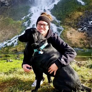 Meet your Posher, Danielle